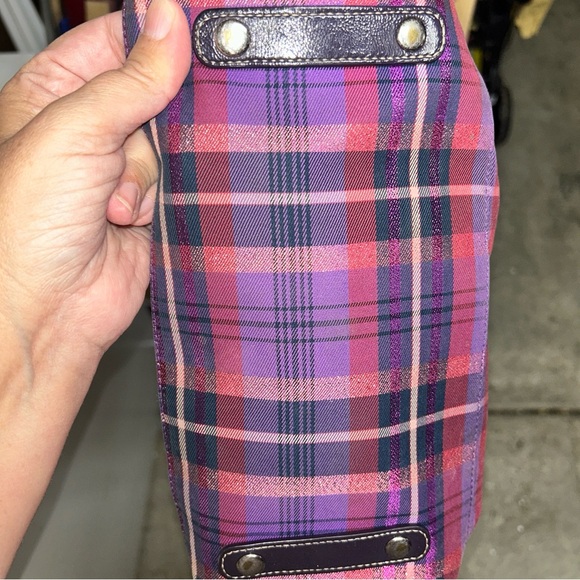 Coach Purple Shoulder Bag with Glossy Finish poppy plaid - Picture 7 of 7